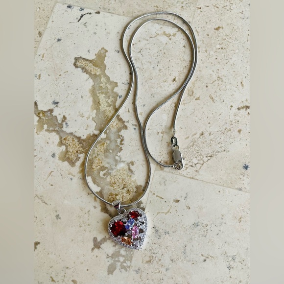 18k White Gold Plated Heart Pendant & Chain by Pretty Bird NWOT - Picture 2 of 8